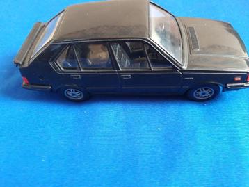Volvo 360 GLT 5-deurs zwart - Stahlberg - 1:20 beschikbaar voor biedingen