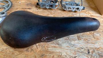 Leder racefiets zadel Vintage Arius Gran Carrera beschikbaar voor biedingen