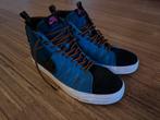 Nike SB Zoom Blazer Mid Premium - Maat 44, Ophalen of Verzenden, Zo goed als nieuw, Blauw, Sneakers of Gympen