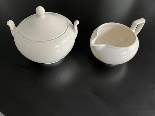 Wedgwood | Traditional Plain | Suikerpot & deksel | Melkkan, Huis en Inrichting, Keuken | Servies, Zo goed als nieuw, Overige typen