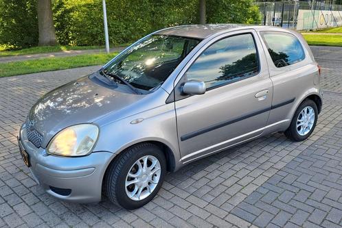 Toyota Yaris 1.3 automaat trekhaak airco, Auto's, Toyota, Particulier, Yaris, Airconditioning, Trekhaak, Benzine, C, Hatchback