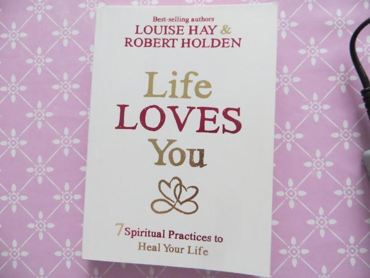 louise hay/Life Loves you/Robert Holden/Heal your Life, Boeken, Esoterie en Spiritualiteit, Zo goed als nieuw, Achtergrond en Informatie