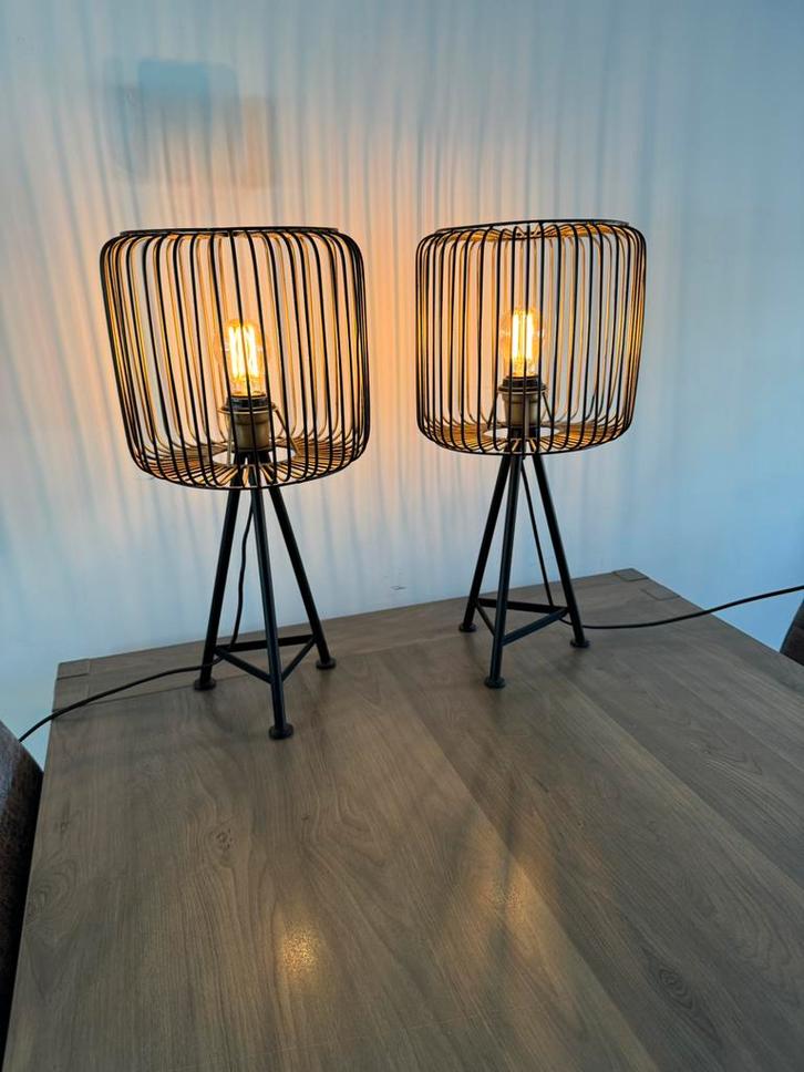 Twee keer Dulaire tafellamp - Shade. Metaal zwart/goud, Huis en Inrichting, Lampen | Tafellampen, Zo goed als nieuw, 50 tot 75 cm