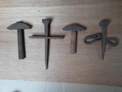 Aambeeld, haargetouw en haarhamer – ijzer- scherpen zeis, Antiek en Kunst, Antiek | Gereedschap en Instrumenten, Ophalen