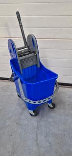 dweilemmer met droog wringer, Ophalen, Dweilemmer, -bak, of -wagen