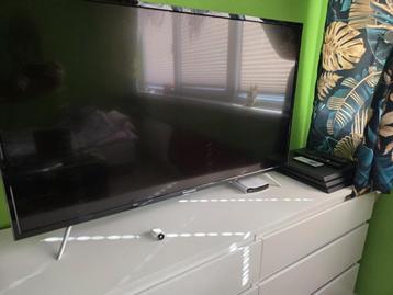 Thomson televisie beschikbaar voor biedingen