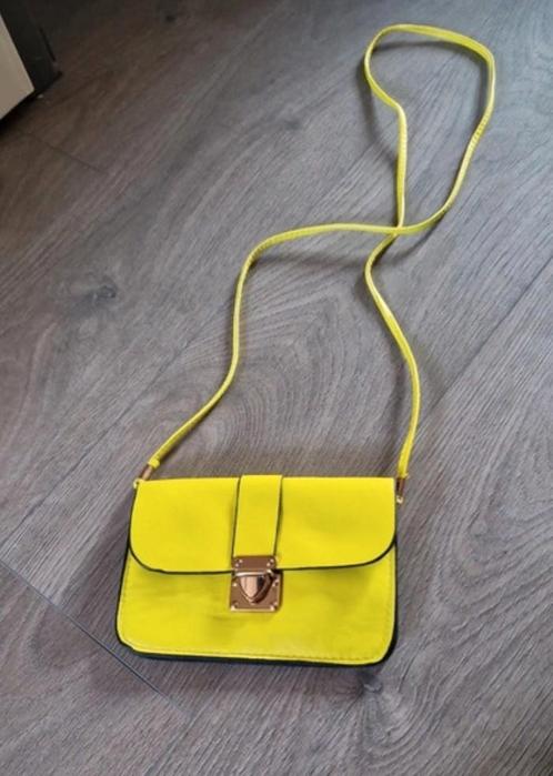 Tasje fel groen / geel achtig, Sieraden, Tassen en Uiterlijk, Tassen | Damestassen, Zo goed als nieuw, Schoudertasje, Geel, Ophalen of Verzenden