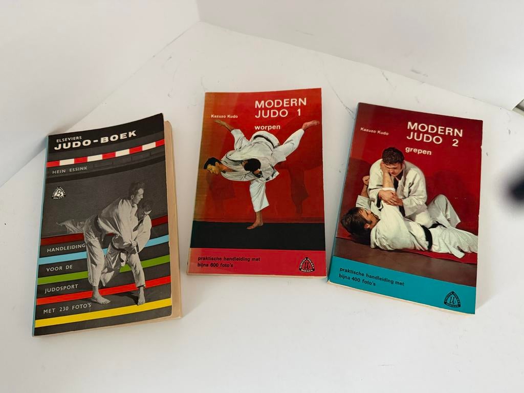 3 unieke judo boeken, Ophalen of Verzenden, Gelezen