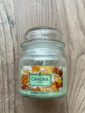 Candra kaars met deksel, Amber Doux, geurkaars beschikbaar voor biedingen