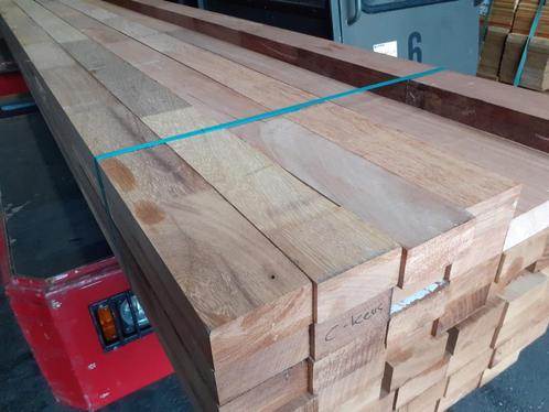 Iroko/Mahonie kozijnhout b sortering 60x120x6000mm per 27 st, Tuin en Terras, Palen, Balken en Planken, Balken, 250 cm of meer