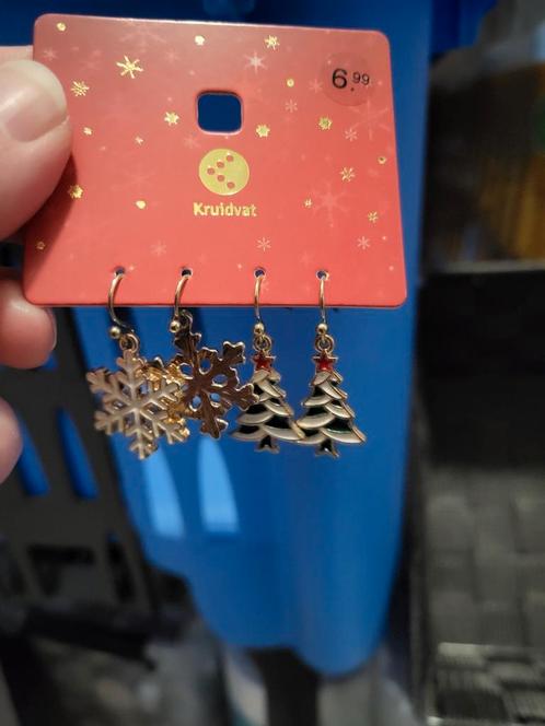nieuwe set sneeuwvlok & kerstboom oorbellen nieuwprijs €6,99, Hobby en Vrije tijd, Elektronica-componenten, Nieuw, Ophalen of Verzenden