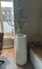 Grote witte bloempot - In goede staat!, Huis en Inrichting, Ophalen, Overige materialen, 40 liter of meer, Zo goed als nieuw