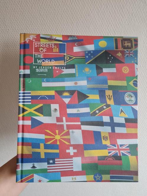 Jeroen Swolfs - Streets of the world, Boeken, Kunst en Cultuur | Fotografie en Design, Zo goed als nieuw, Ophalen of Verzenden