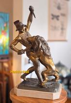 "Gladiator Fighting Lion" H44cm, Ophalen