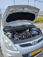 Hyundai i20 1.2 5-DRS 2011 Grijs, Auto's, Hyundai, 450 kg, 4 cilinders, Handgeschakeld, 30 €/maand