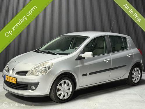 Renault Clio 1.6 Automaat|Cruise|5DR|, Auto's, Renault, Bedrijf, Te koop, Clio, Airconditioning, Centrale vergrendeling, Cruise Control