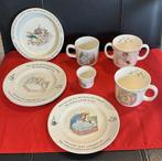 Wedgwood Beatrix Potter, Peter Rabbit, 2x bordje en eierdop, Overige typen, Overige stijlen, Ophalen of Verzenden, Zo goed als nieuw