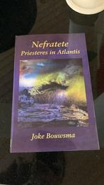 J. Bouwsma - Nefratete, Boeken, Gelezen, Ophalen of Verzenden, Nederland, J. Bouwsma