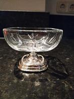 Klein serveerschaaltje, schaaltje bonbons verzilverde voet, Ophalen, Zilver
