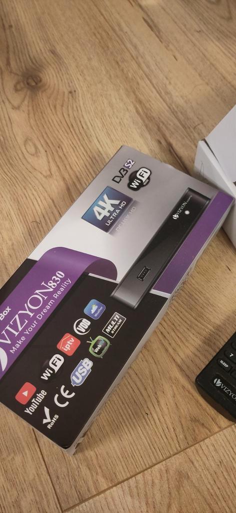 Vizyon830 IPTV Set-top Box, Audio, Tv en Foto, Decoders en Harddiskrecorders, Zo goed als nieuw, Decoder, Ophalen of Verzenden