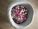 Misioo ballenbak met roze, witte en grijze ballen, Jongen of Meisje, Gebruikt, Ophalen