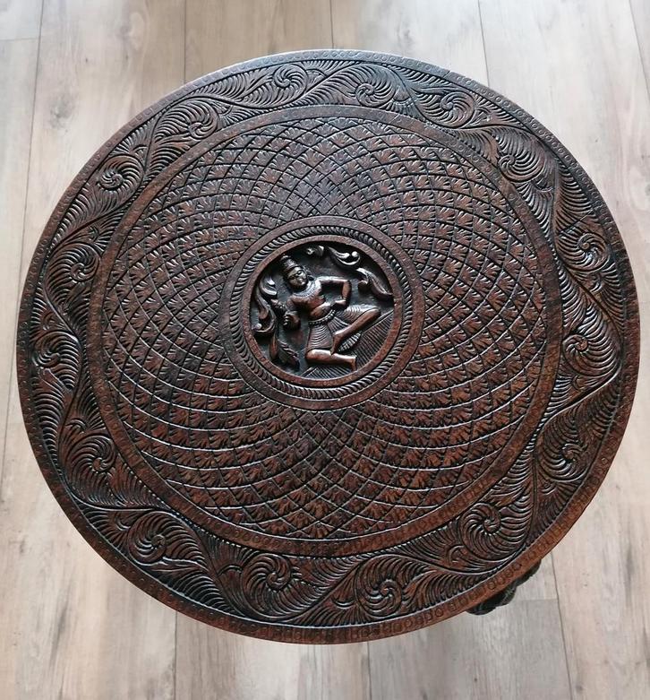 Houten Olifant Tafel met Houtsnijwerk, Antiek en Kunst, Antiek | Meubels | Tafels, Ophalen