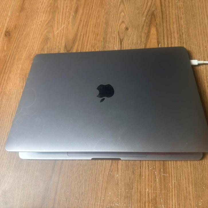 MacBook Pro 13-inch 2020-i5/16GB/512GB SSD- Touch Bar, Computers en Software, Apple Macbooks, Gebruikt, MacBook Pro, 13 inch, 2 tot 3 Ghz