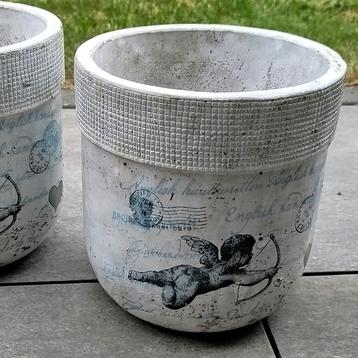 Romantische Bloempotten - English Barroc Style beschikbaar voor biedingen
