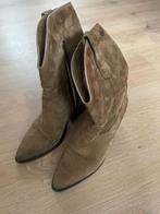 Notre v dames laarsjes 37, Notre-V, Bruin, Lage of Enkellaarzen, Nieuw