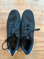 Sportschoenen, gymschoenen, maat 39, Ophalen of Verzenden, Zo goed als nieuw, Sportschoenen