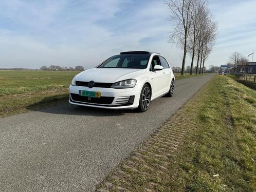 Volkswagen Golf 2.0 TDI GTD DSG WIT PANO DYNAUDIO 2014 184 p, Auto's, Volkswagen, Bedrijf, Te koop, Golf, ABS, Airbags, Airconditioning