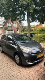 Toyota Verso-S 1.3 Vvt-i 2014 Grijs, Auto's, Toyota, Voorwielaandrijving, 4 cilinders, 1055 kg, Verso-S
