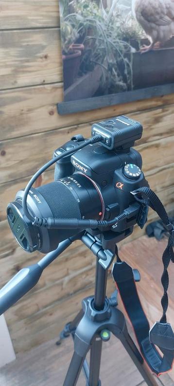 Sony Alpha Spiegelreflexcamera met Microfoon beschikbaar voor biedingen