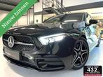 Mercedes A-klasse 250 e AMG Styling Night pakket/ Camera/ 18, Zwart, Met garantie (alle), Zwart, 218 pk
