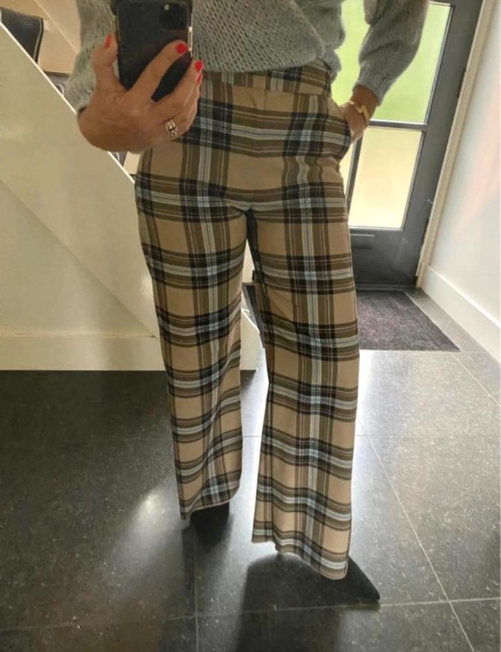 Lindex, prachtige kwaliteit, mooie broek met wijde pijpen, M, Kleding | Dames, Broeken en Pantalons, Zo goed als nieuw, Maat 38/40 (M)