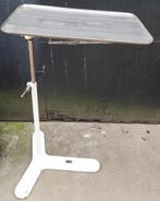 Tafel tafeltjes ziekenhuis tafeltjes, Ophalen