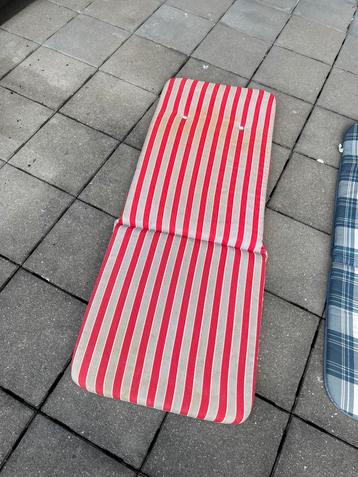 Stoelkussens - Rood & Blauw beschikbaar voor biedingen
