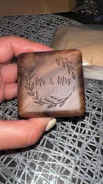 Houten Trouwringdoosje - Mr & Mrs, Ophalen of Verzenden, Zo goed als nieuw, Overige houtsoorten, Minder dan 50 cm
