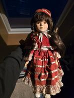 Antieke porseleinen pop - The Classique Collection, Ophalen of Verzenden, Gebruikt, Pop, Levensecht of Reborn