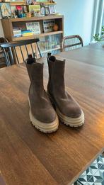 Suede laarsjes Bata Italië 37 nieuw, Bruin, Lage of Enkellaarzen, Nieuw, Ophalen of Verzenden
