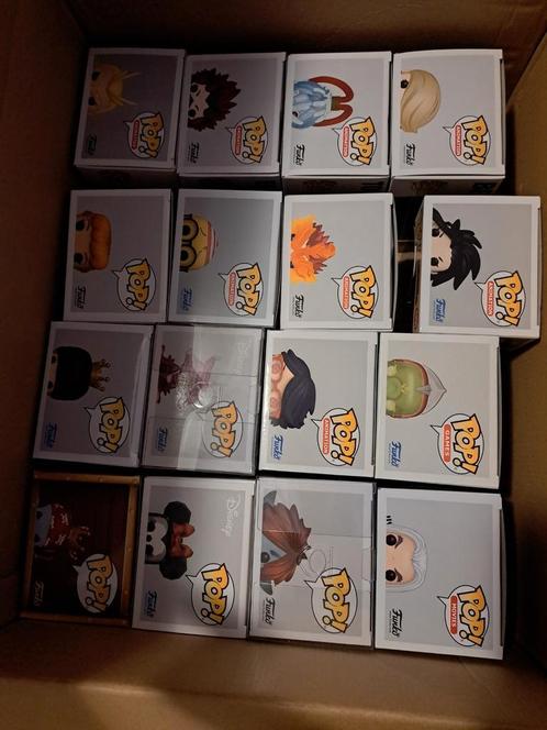 Grote doos funko pops, Verzamelen, Poppetjes en Figuurtjes, Zo goed als nieuw, Ophalen