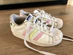 Adidas superstar gympen. Maat 32, in goede staat, Ophalen of Verzenden, Zo goed als nieuw, Sportschoenen, Adidas