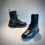 Dr. Martens 1490 Vegan ! schoenen laarzen 44 / 44,5  UK 10, Zwart, Boots, Nieuw, Ophalen of Verzenden