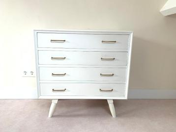 Retro kast commode wit goud  beschikbaar voor biedingen