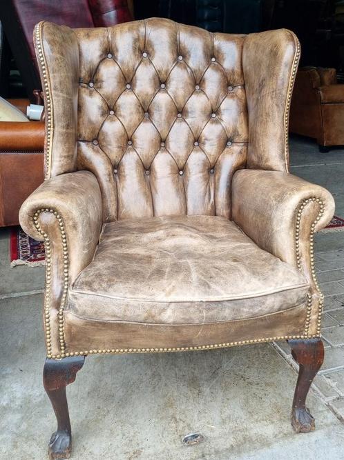 Handgepatineerde Chesterfield fauteuil + BEZORGING GRATIS, Huis en Inrichting, Fauteuils, Gebruikt, Leer, 75 tot 100 cm, 75 tot 100 cm