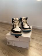 Air Jordan 1 Mid University blue, black and white, Kleding | Dames, Nike Air Jordan, Verzenden, Zwart, Sneakers of Gympen