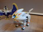 Pokemon poppetjes mcdonalds Solgaleo en Lunala, Hobby en Vrije tijd, Ophalen of Verzenden