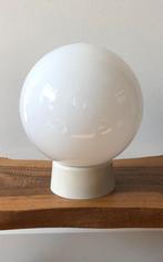 Vintage XXL opaalglazen globe bollamp | Ø20 cm | jaren 60, Ophalen of Verzenden, Zo goed als nieuw