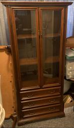 Te koop mooie vitrinekast eiken fineer, Ophalen, Zo goed als nieuw, 25 tot 50 cm