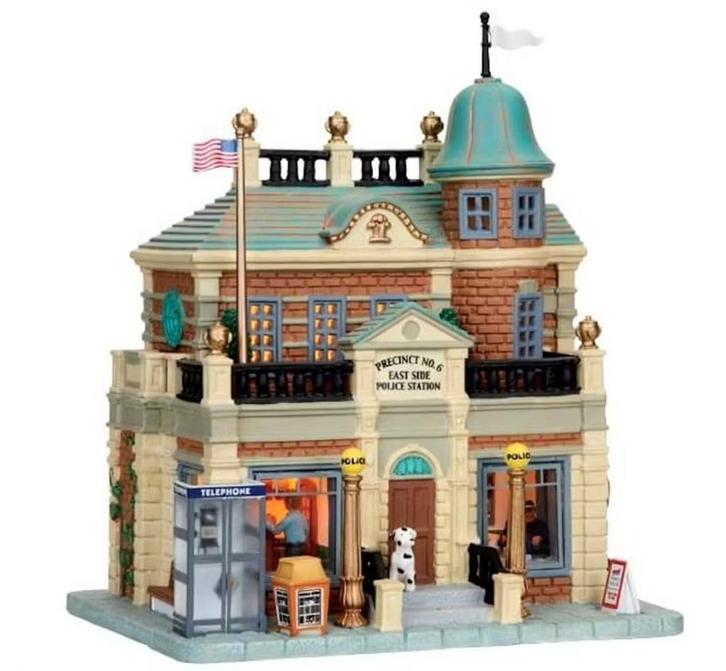 Lemax 05047 precinct no.6 Jaar 2010., Diversen, Kerst, Zo goed als nieuw, Ophalen of Verzenden